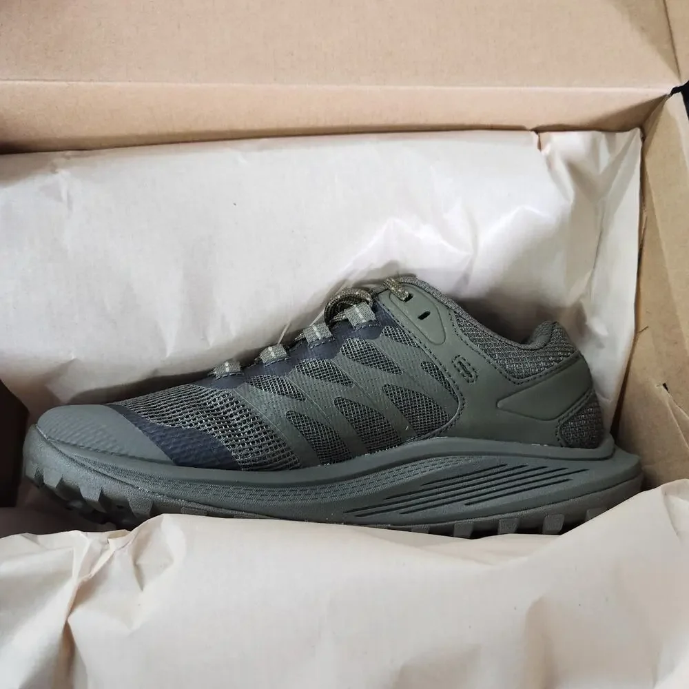 New Merrell Size 5.5 Nova 3 Tactical Mens w/ Original Box
